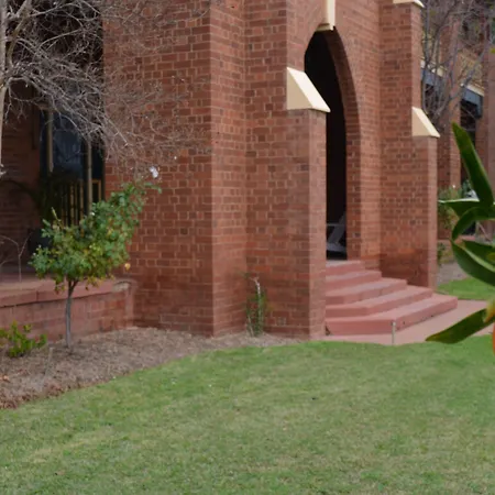 Old Parkes Convent-3